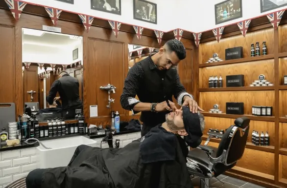 How to Choose the Right Barber in Brooklyn: Tips for a Perfect Cut