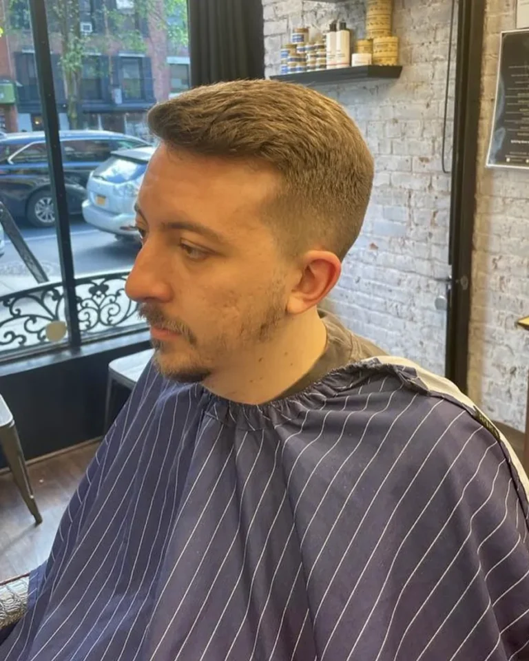 Short textured crop with tapered sides